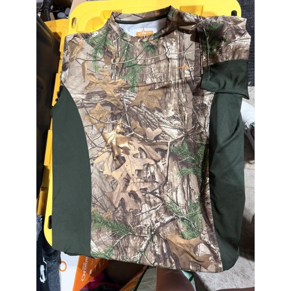 Men’s med camo shirt